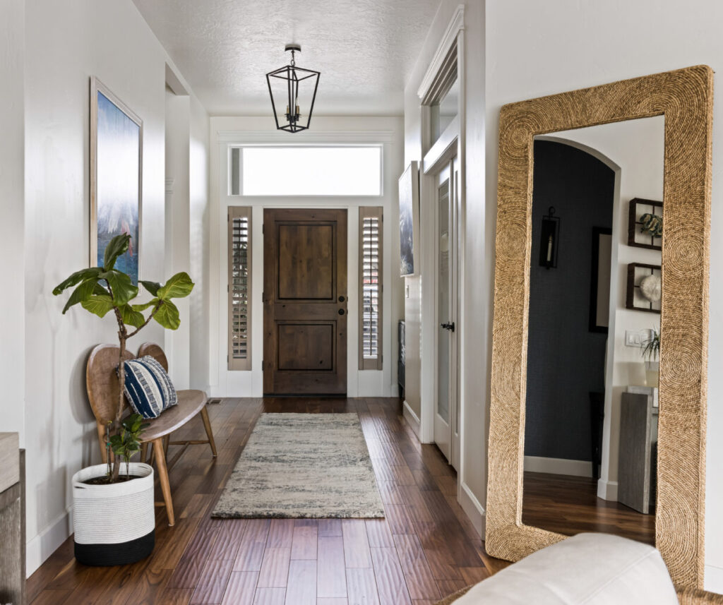 Inviting entry space with bench seating